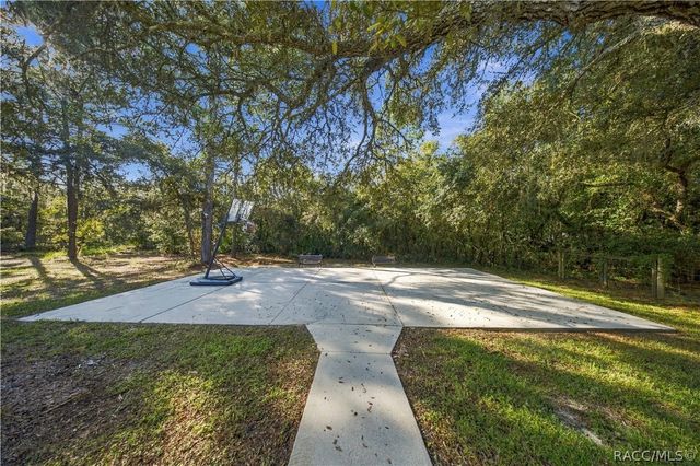 4860 W Angus Drive, Beverly Hills, FL 34465