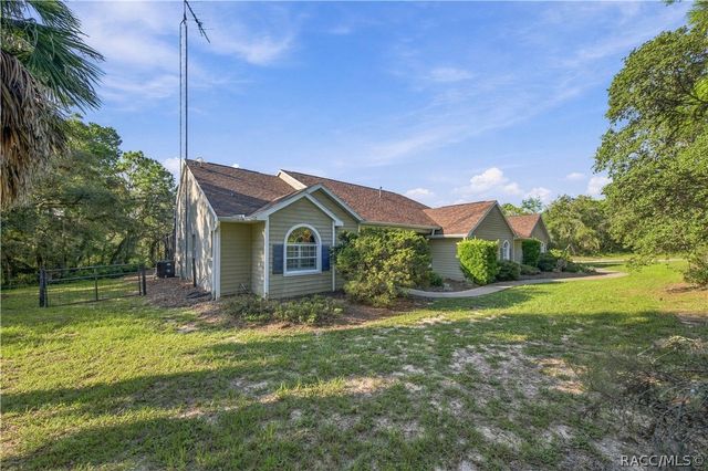 4860 W Angus Drive, Beverly Hills, FL 34465