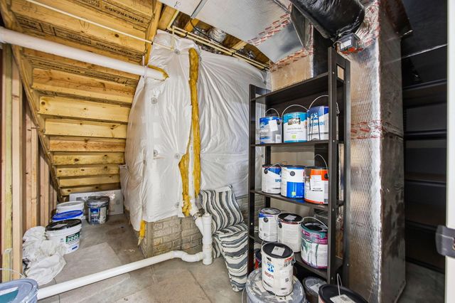 1042 Queen Bee Place, Grove City, OH 43123