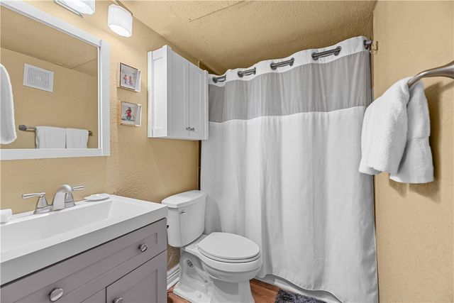 14873 Granada Dr 10, Corpus Christi, TX 78418