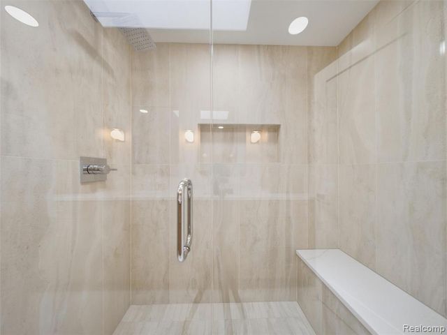766 Woodchester Drive, Bloomfield Hills, MI 48304