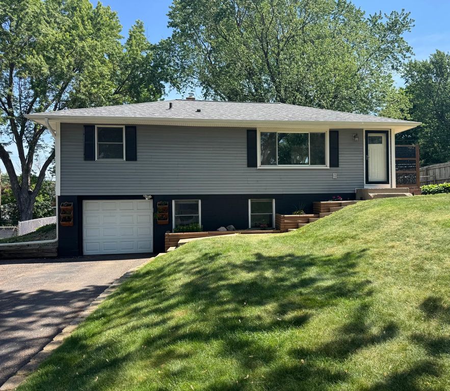 3944 Lakewood Avenue, White Bear Lake, MN 55110