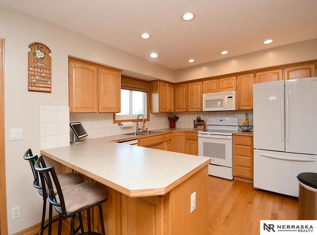 12416 S 218th Avenue, Gretna, NE 68028