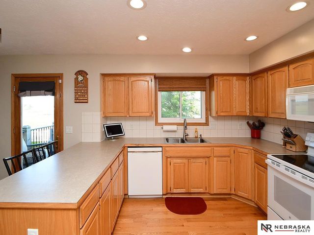 12416 S 218th Avenue, Gretna, NE 68028