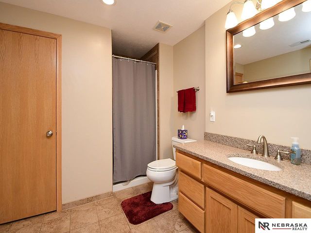 12416 S 218th Avenue, Gretna, NE 68028