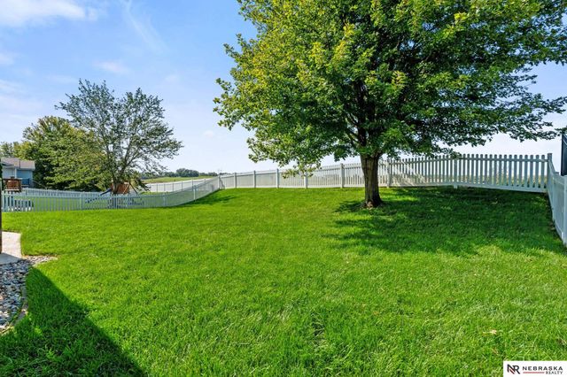 12416 S 218th Avenue, Gretna, NE 68028