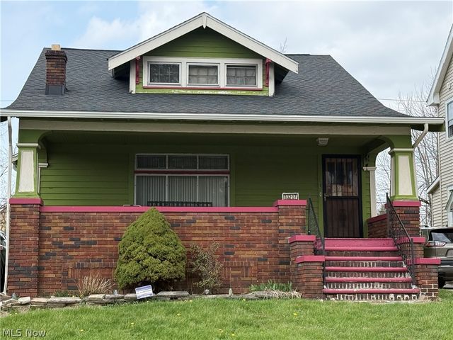 13207 S Parkway, Garfield Heights, OH 44105