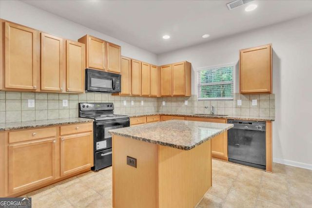 5615 Wisbech Way, Atlanta, GA 30349