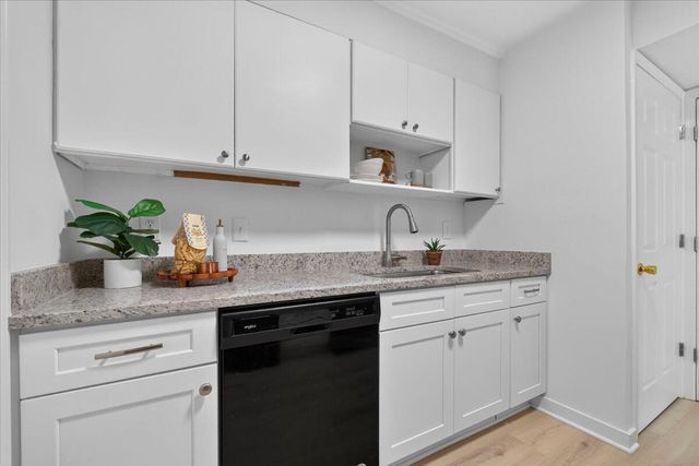173 Rutledge Avenue Apt M, Charleston, SC 29403
