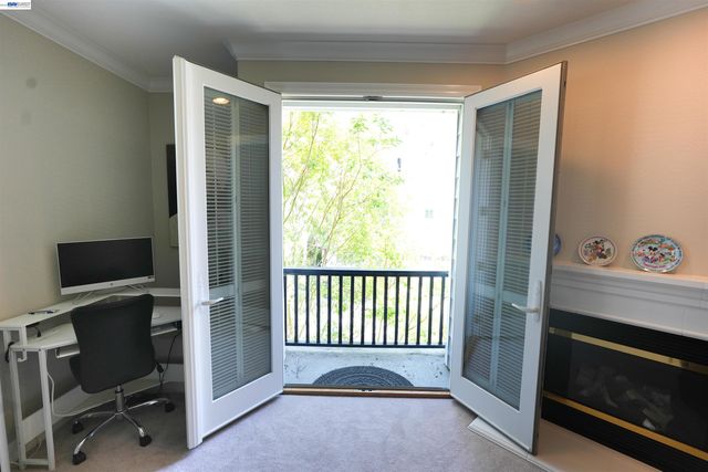 200 Seapoint Pl, Richmond, CA 94801