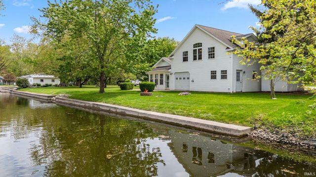 2145 E 770 S, Wolcottville, IN 46795