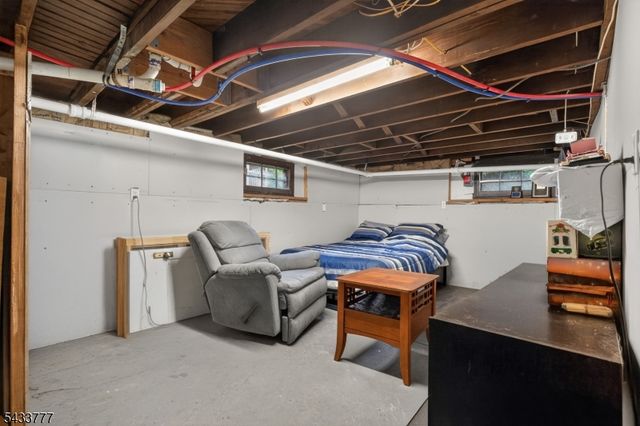 339 N 8Th Ave, Manville Boro, NJ 08835