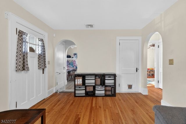 339 N 8Th Ave, Manville Boro, NJ 08835