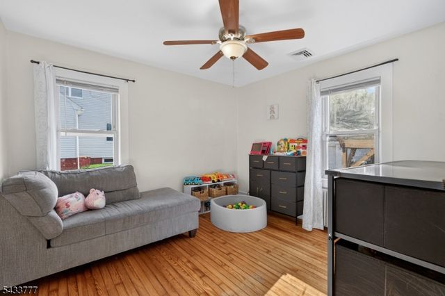 339 N 8Th Ave, Manville Boro, NJ 08835