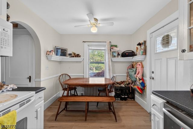 339 N 8Th Ave, Manville Boro, NJ 08835