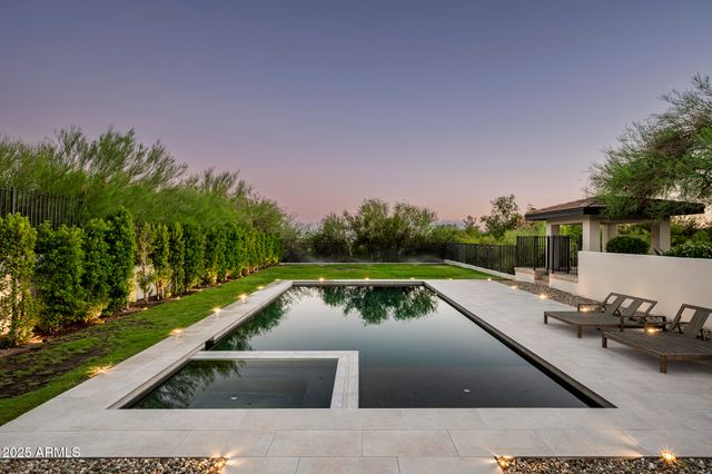 3977 E Paradise View Drive, Paradise Valley, AZ 85253