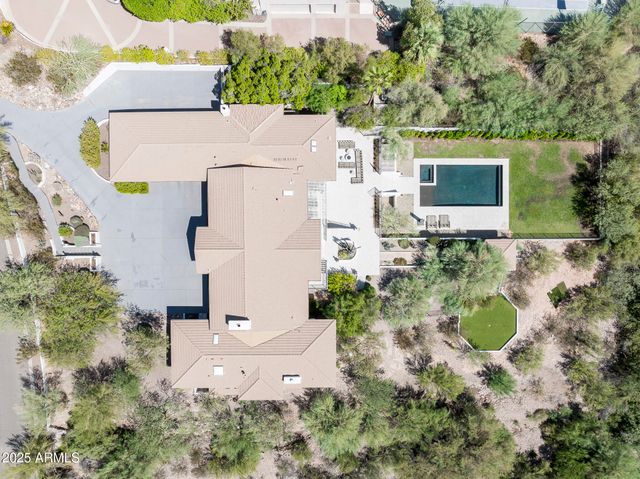3977 E Paradise View Drive, Paradise Valley, AZ 85253