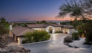 3977 E Paradise View Drive, Paradise Valley, AZ 85253