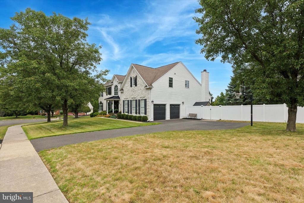 803 SWEET CHERRY ST, Warrington, PA 18976