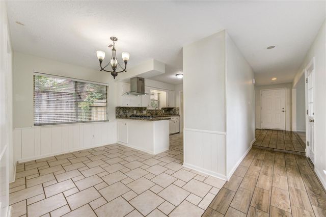 8107 Durklyn Lane, Houston, TX 77070
