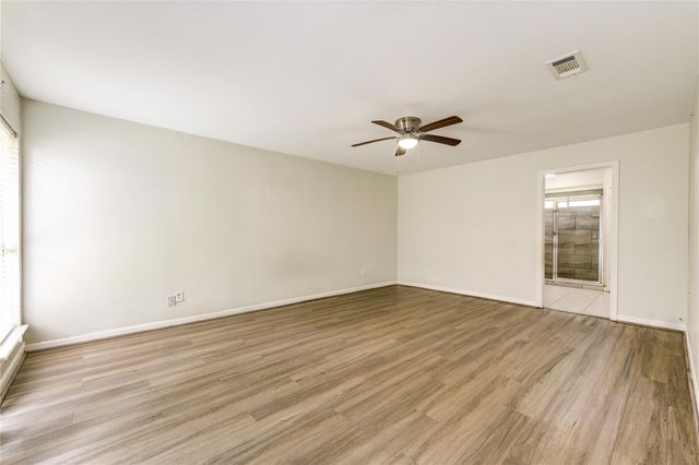 8107 Durklyn Lane, Houston, TX 77070