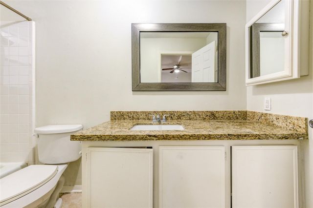 8107 Durklyn Lane, Houston, TX 77070