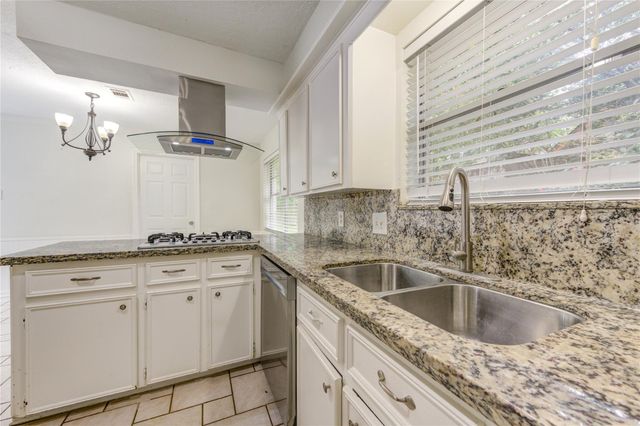 8107 Durklyn Lane, Houston, TX 77070