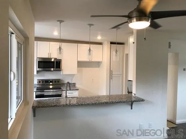 4562 Twain Ave 13, San Diego, CA 92120