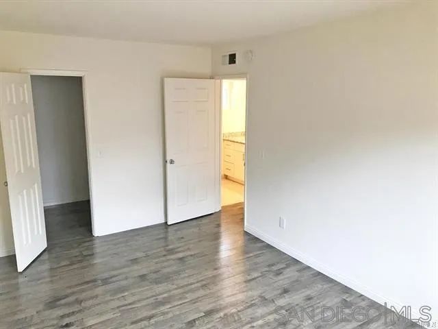 4562 Twain Ave 13, San Diego, CA 92120