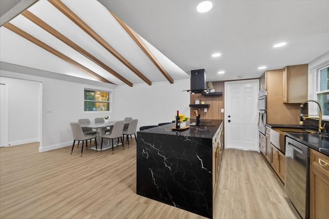 5819 TAMPA SHORES BOULEVARD, Tampa, FL 33615