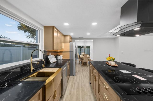 5819 TAMPA SHORES BOULEVARD, Tampa, FL 33615