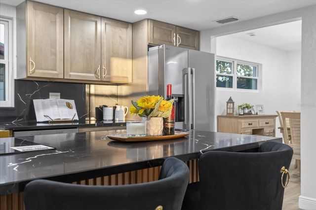 5819 TAMPA SHORES BOULEVARD, Tampa, FL 33615