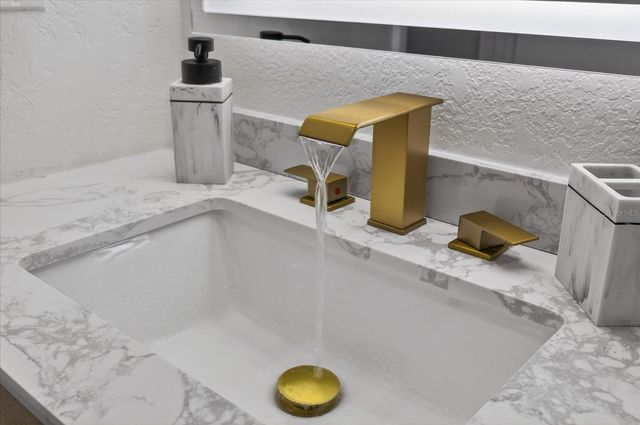 5819 TAMPA SHORES BOULEVARD, Tampa, FL 33615