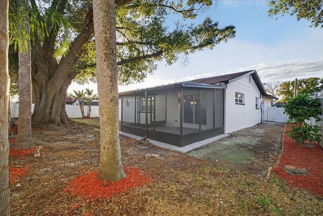 5819 TAMPA SHORES BOULEVARD, Tampa, FL 33615