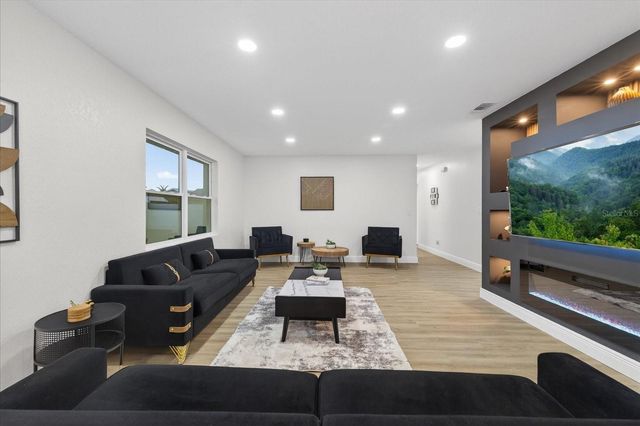 5819 TAMPA SHORES BOULEVARD, Tampa, FL 33615