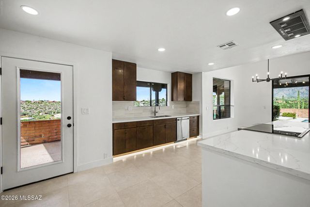 4061 N Vía Bronzino, Tucson, AZ 85750