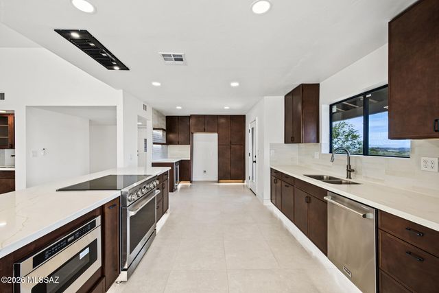 4061 N Vía Bronzino, Tucson, AZ 85750