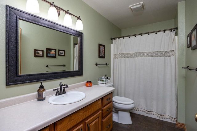 548 NICOLE LANE, Wrightstown, WI 54180