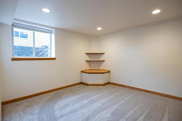 548 NICOLE LANE, Wrightstown, WI 54180