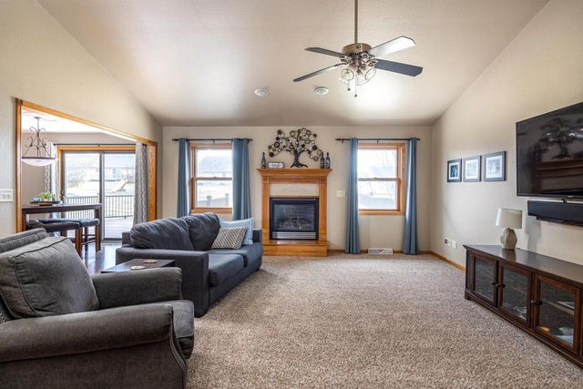 548 NICOLE LANE, Wrightstown, WI 54180