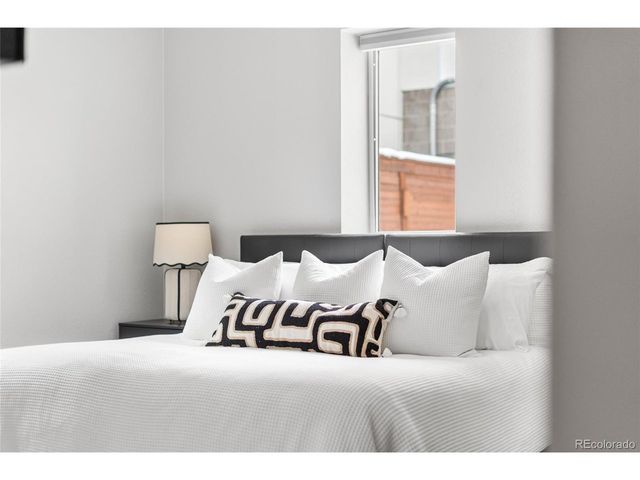 1742 N Pearl St, Denver, CO 80203