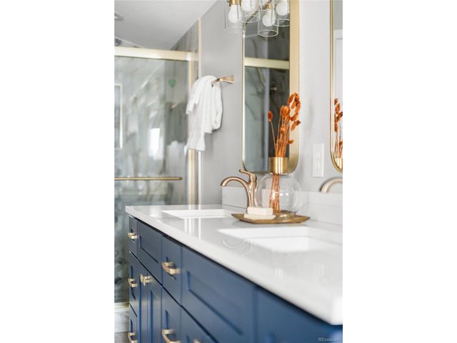 1742 N Pearl St, Denver, CO 80203