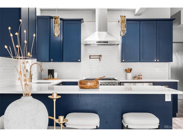 1742 N Pearl St, Denver, CO 80203