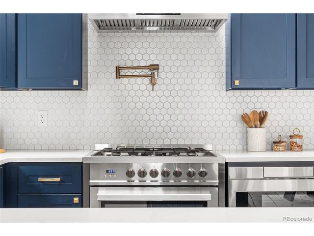 1742 N Pearl St, Denver, CO 80203