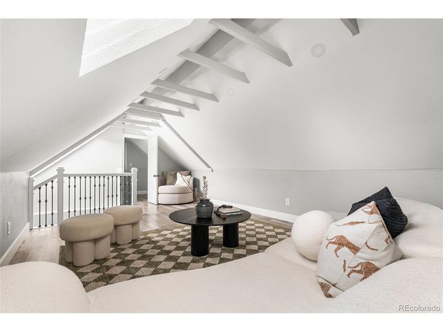 1742 N Pearl St, Denver, CO 80203