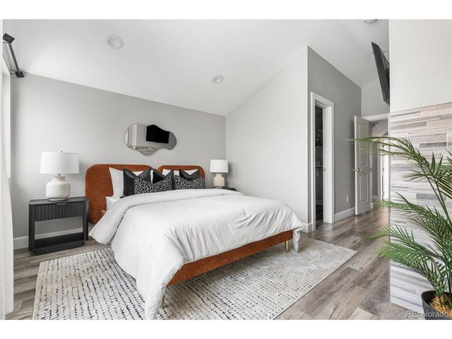 1742 N Pearl St, Denver, CO 80203