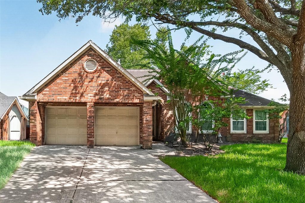 2051 Copperwood Park Lane, Spring, TX 77386