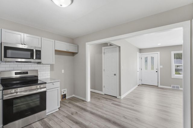 1259 E Berkeley Street, Springfield, MO 65804