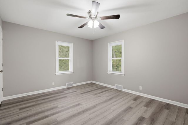 1259 E Berkeley Street, Springfield, MO 65804