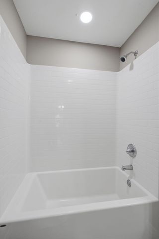 1259 E Berkeley Street, Springfield, MO 65804